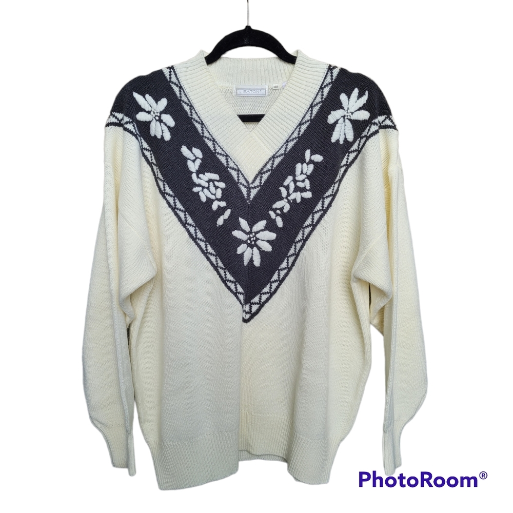 Vintage Eaton Oversized Floral Print Knit Sweater